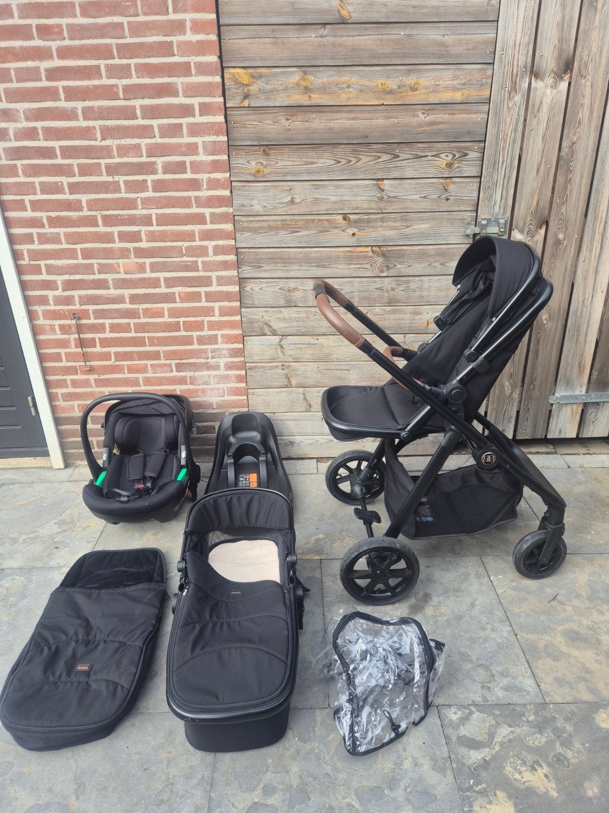 B.bee Pram Deluxe kinderwagen – reiswieg, zitje & autostoel, Gebruikt, Luchtbanden, Ophalen, Kinderwagen