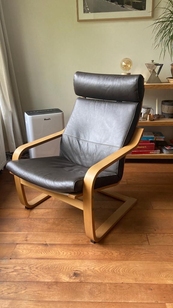 Ikea Poang stoel met bruin leren zitting., Huis en Inrichting, Fauteuils, Ophalen, Gebruikt, Ikea, 50 tot 75 cm