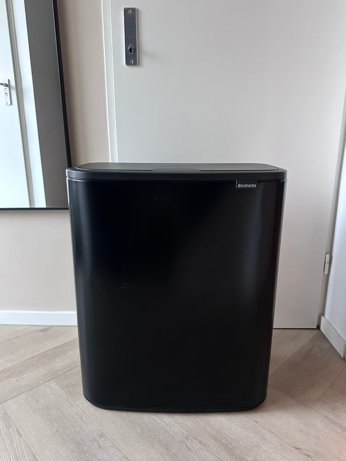 Brabantia Bo Touch Bin Black 60l, 50 tot 75 cm, 40 liter of meer, Ophalen of Verzenden, Zo goed als nieuw