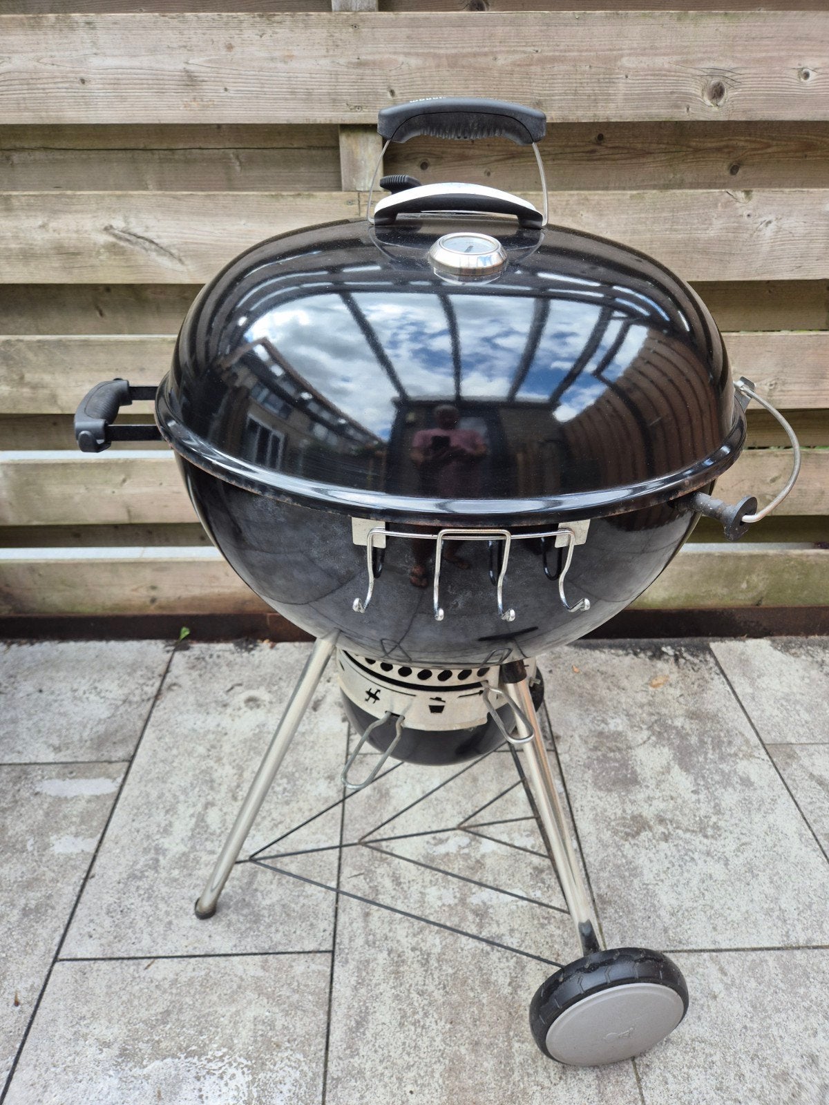 Weber Premium Master-Touch 57cm Houtskoolbarbecue, Ophalen, Gebruikt, Weber