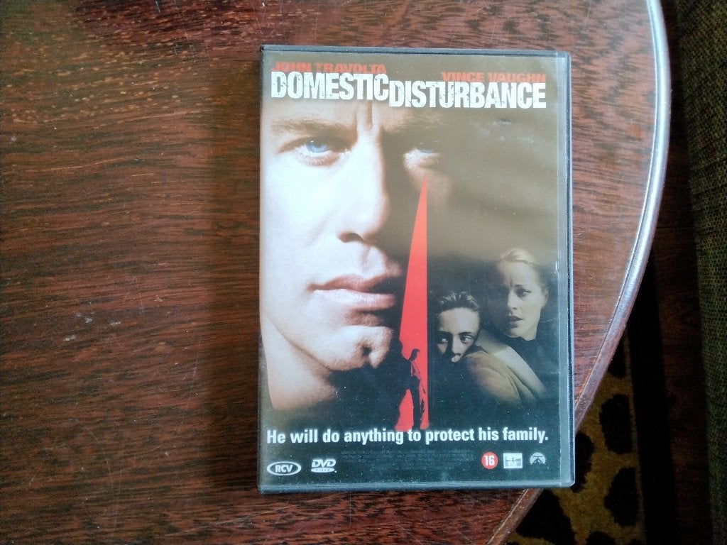 Domestic disturbance, origineel, Vanaf 16 jaar, Ophalen of Verzenden, Zo goed als nieuw, Actiethriller