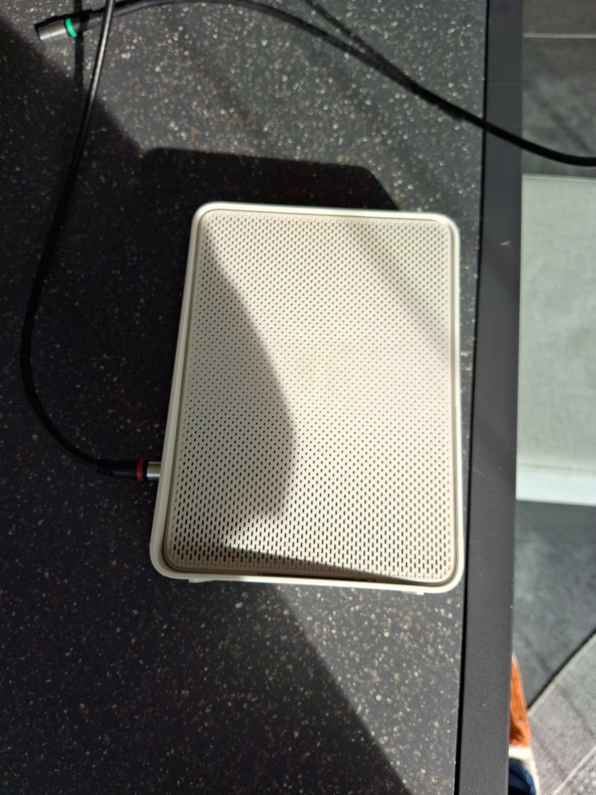 Ziggo Connectbox TG2492LG-ZG Router met modem, Ophalen of Verzenden, Gebruikt, Router met modem, Ziggo