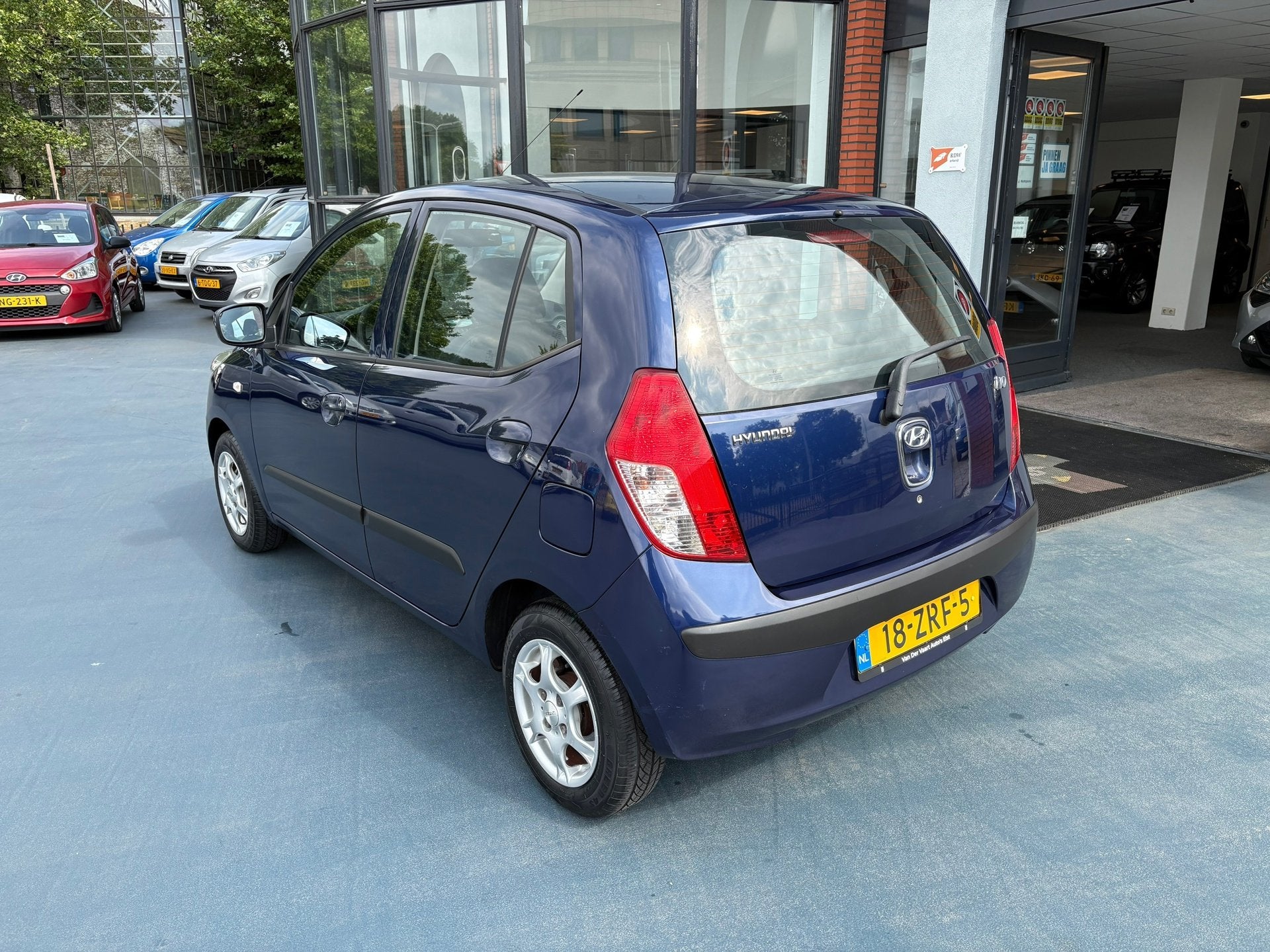 Hyundai I10 1.1 Dynamic AIRCO NIEUWE APK, Auto's, Voorwielaandrijving, 31 €/maand, 4 cilinders, Bedrijf
