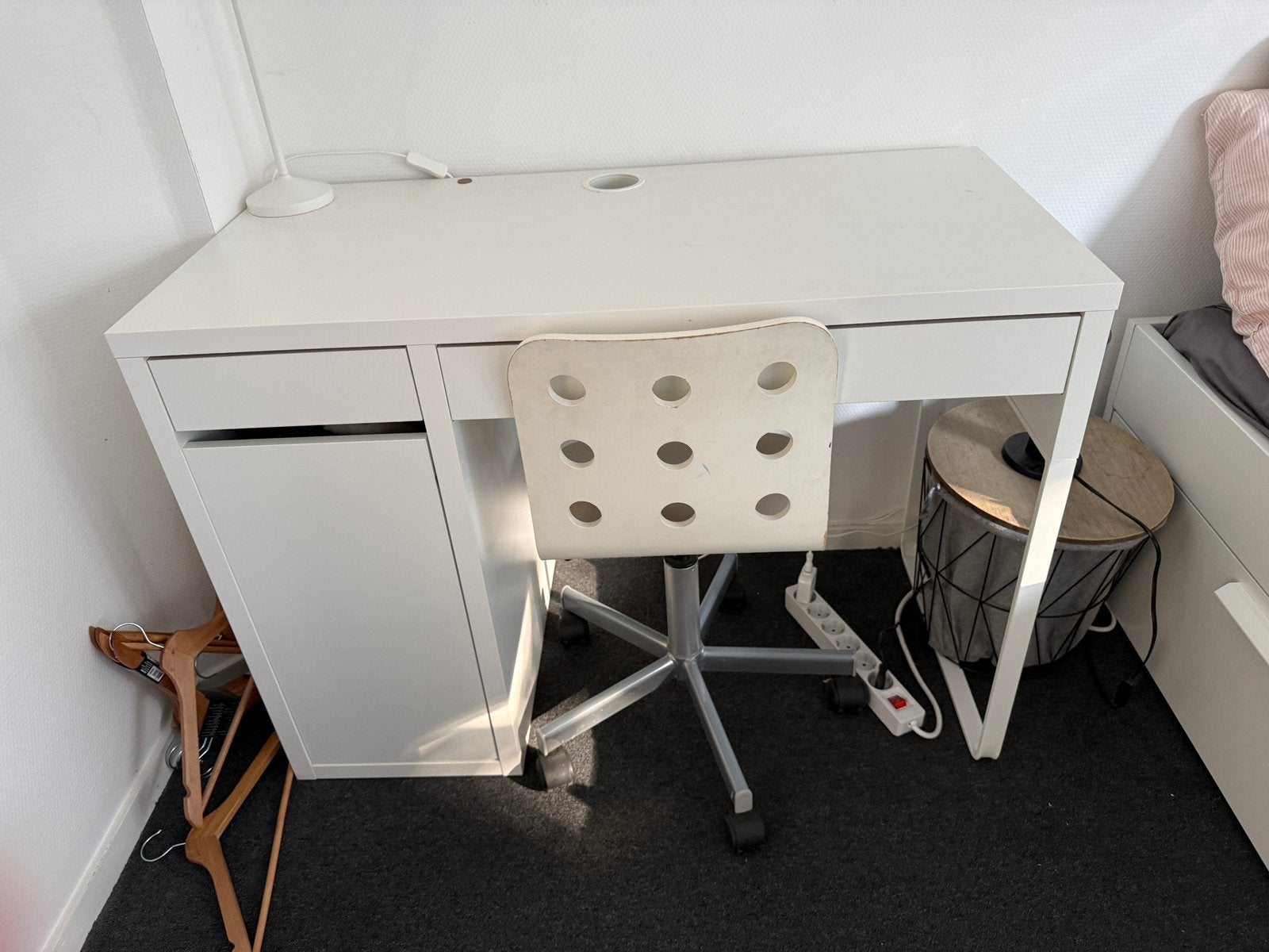 Bureau Micke IKEA Nieuw, Ophalen, 105 cm, Demontabel, Zo goed als nieuw