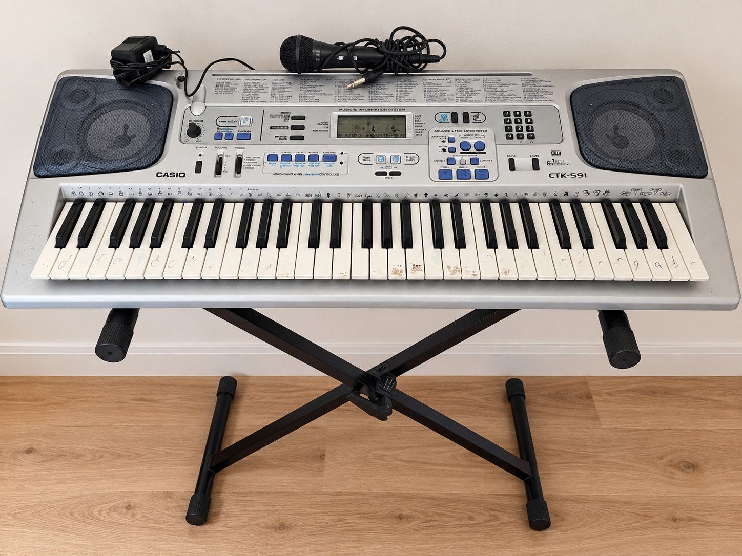 Casio CTK-591 Keyboard met standaard en microfoon