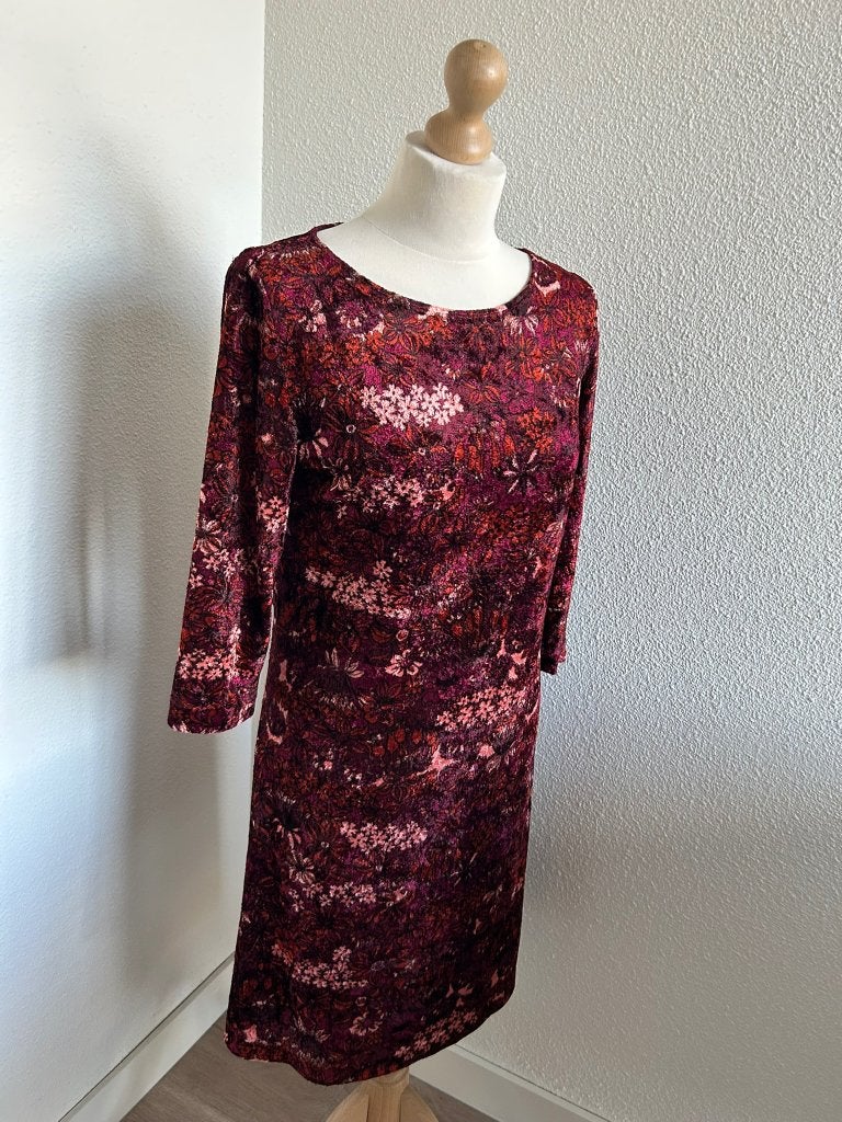 King Louie maat L velvet wijnrode Zoe dress 2534, Kleding | Dames, Maat 42/44 (L), Ophalen of Verzenden, Zo goed als nieuw, Knielengte