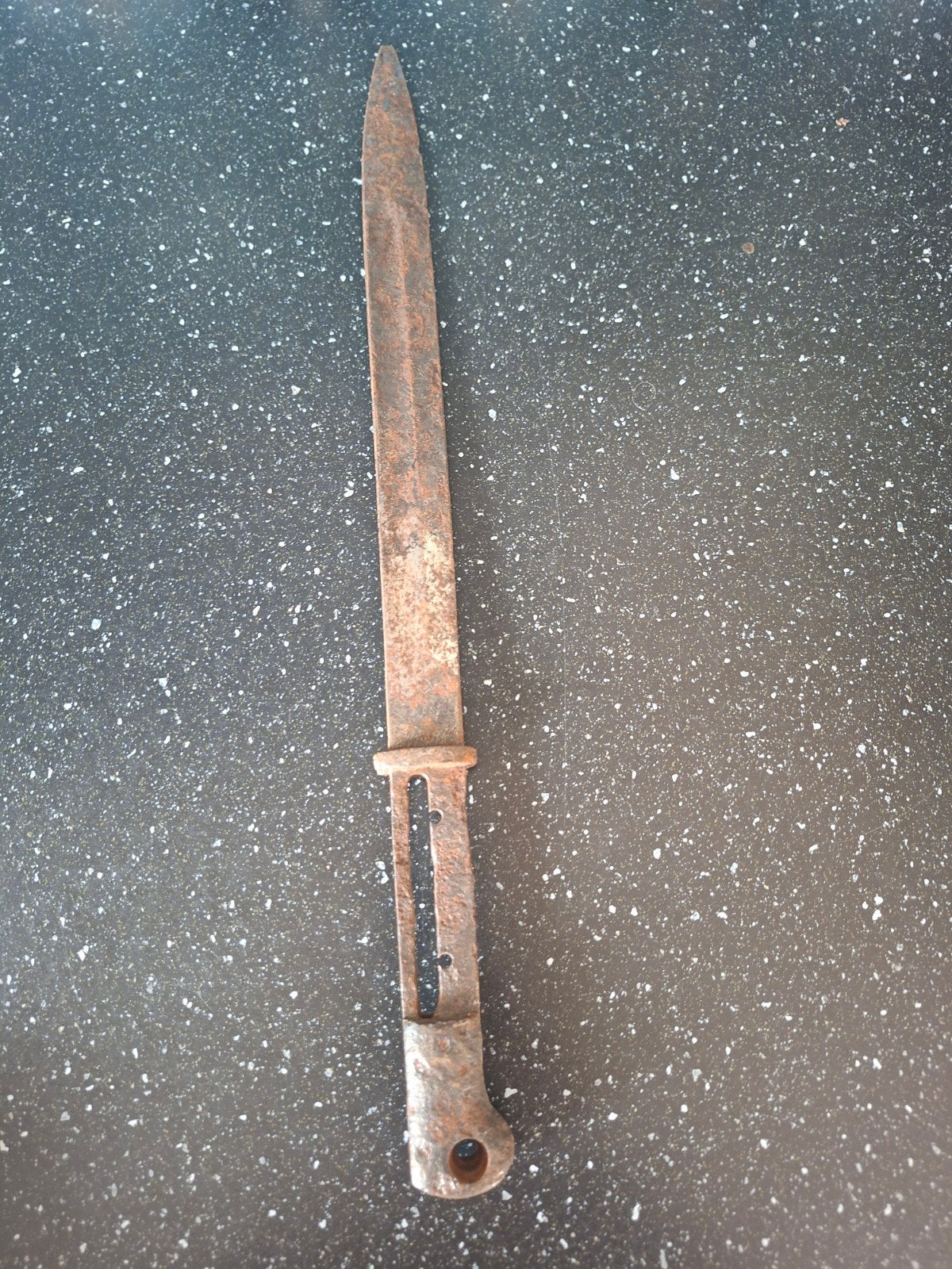 ww2 wo2 Duitse bodemvondst k98 mauser bajonet, Ophalen of Verzenden, Duitsland, Mes of Dolk