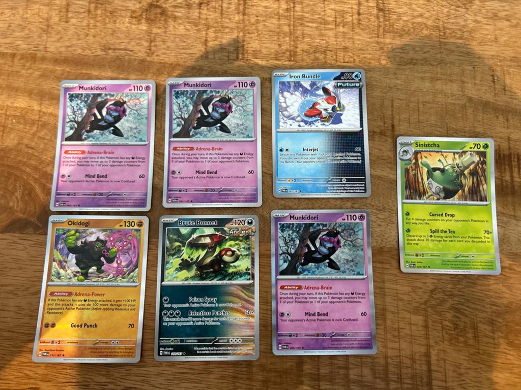 Pokémon kaarten - Munkidori, Okidogi, Iron Bundle, Sinistcha, Ophalen of Verzenden, Zo goed als nieuw, Meerdere kaarten