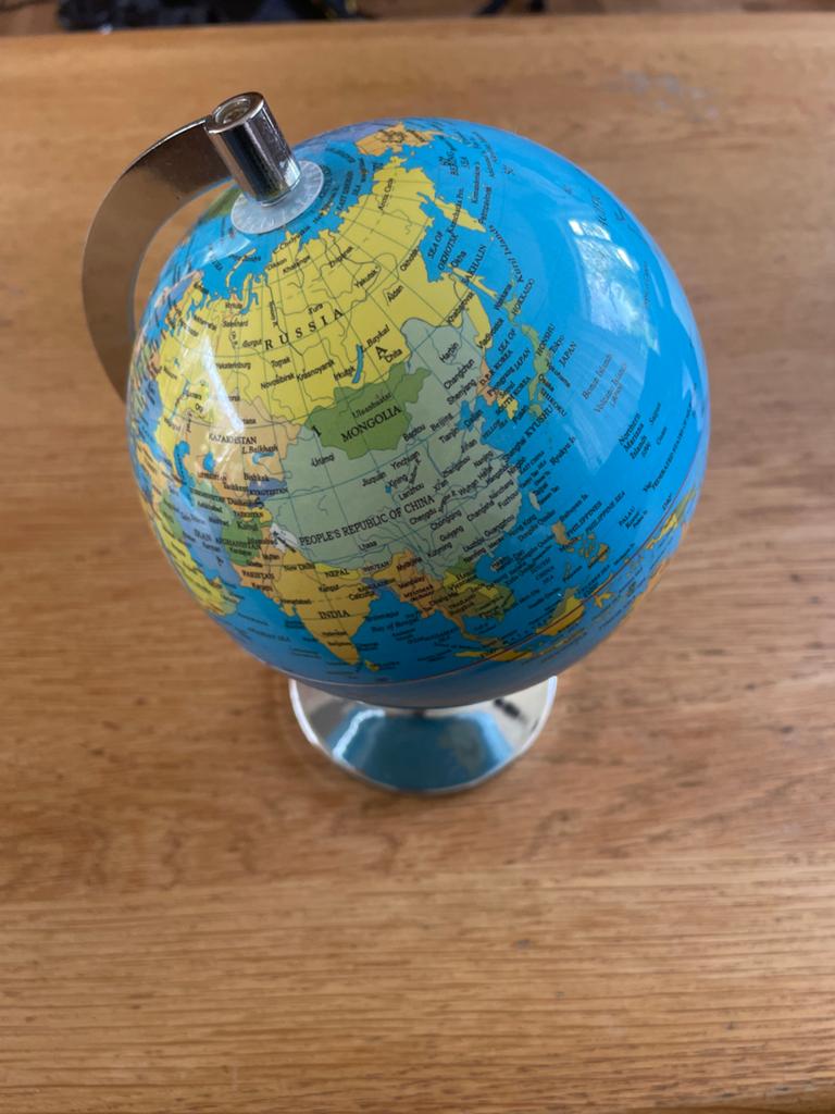 Decoratieve Wereldbol - Perfect voor Thuis of Kantoor, Huis en Inrichting, Woonaccessoires | Wereldbollen, Ophalen, Zo goed als nieuw