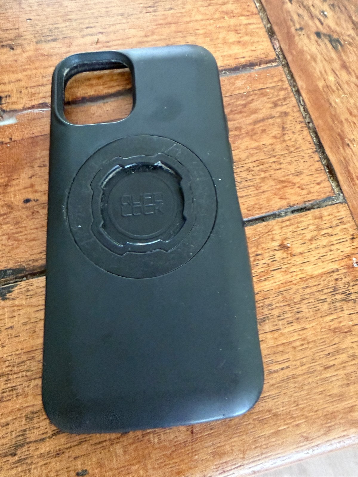 Quad Lock Hoesje voor iPhone 12 Pro - Gebruikt, Quad Lock, Hoesje of Tasje, Schokbestendig, IPhone 11 Pro Max