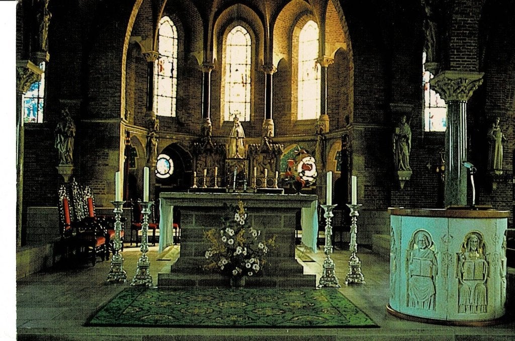 Denekamp, interieur H. Nicolaaskerk, Ophalen of Verzenden, 1940 tot 1960, Ongelopen, Overijssel