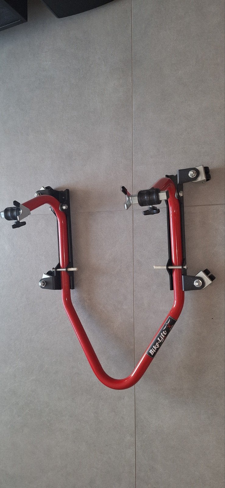 Padock mover, Motoren, Ophalen