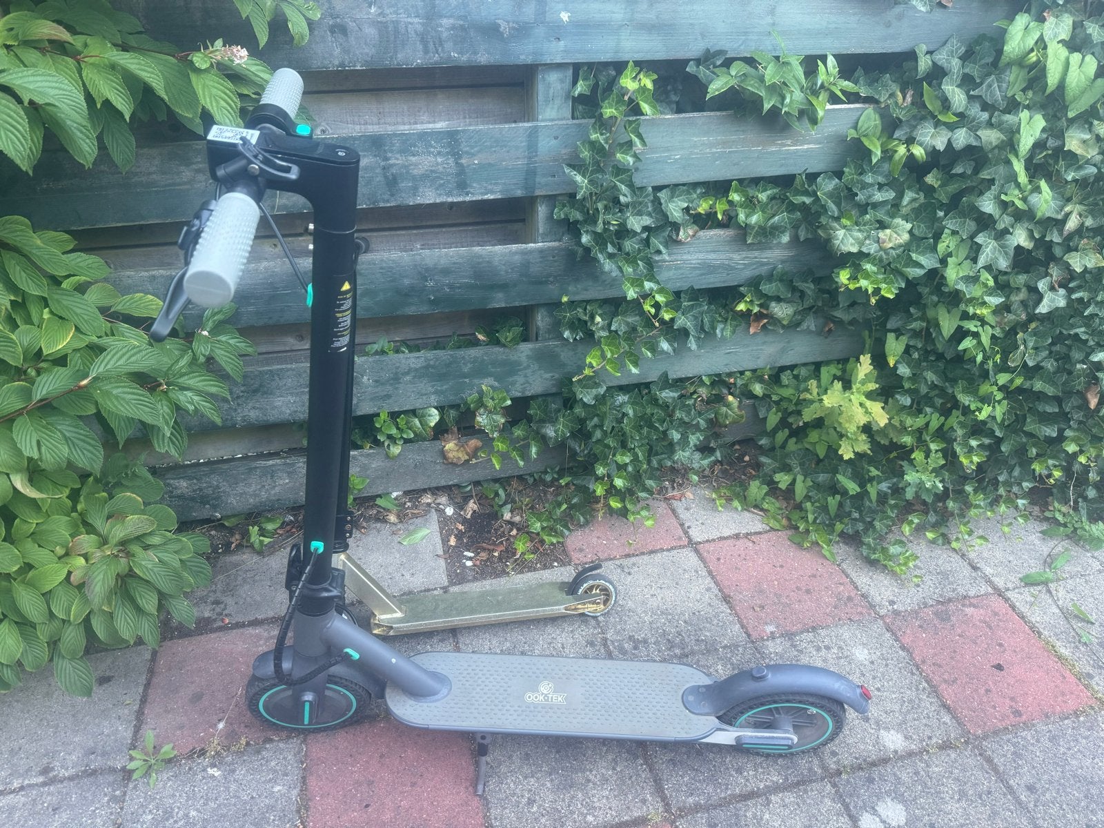 Elektrische step (E-scooter) met slot, Ophalen, Gebruikt, Elektrische step (E-scooter)
