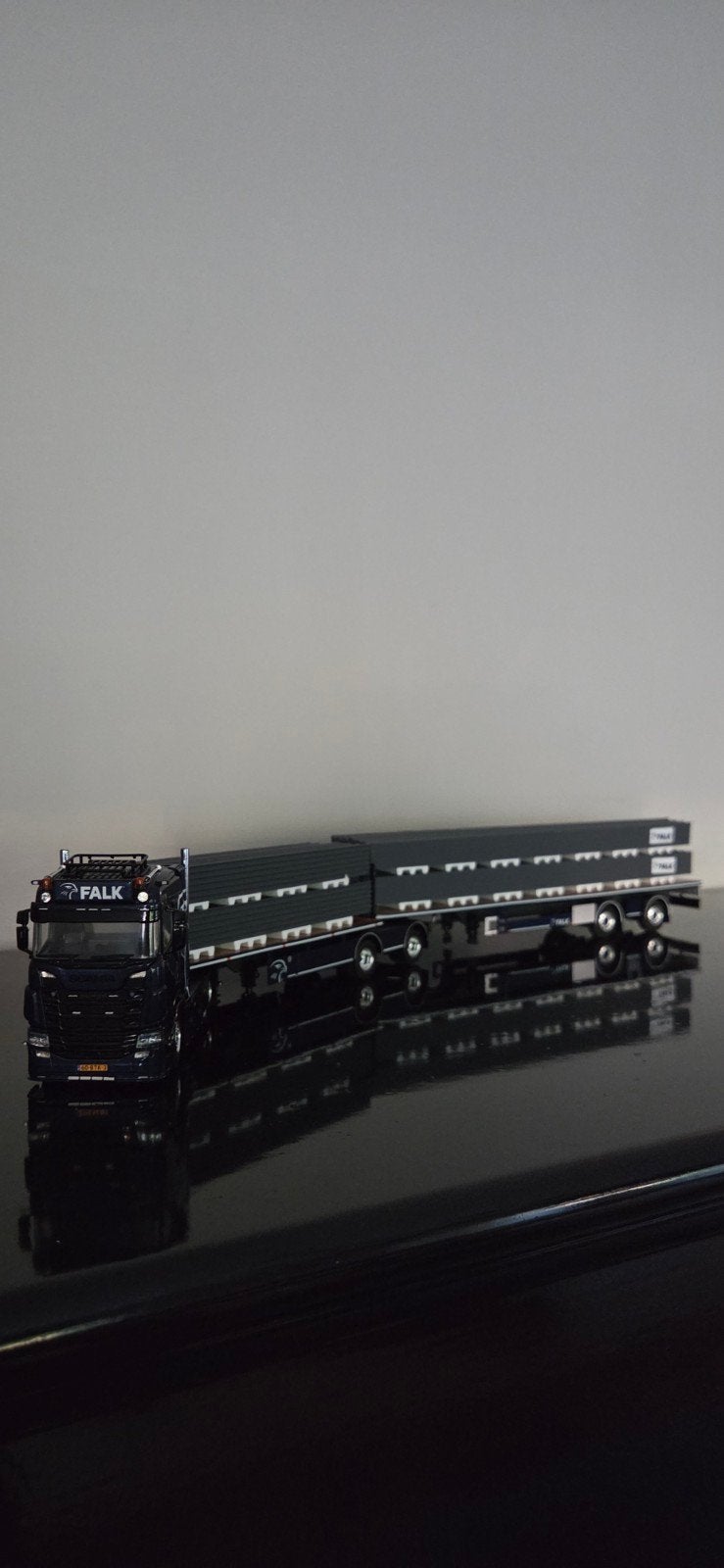 Wsi Falk scania lzv met lading, Hobby en Vrije tijd, Modelauto's | 1:50, Ophalen, Overige merken