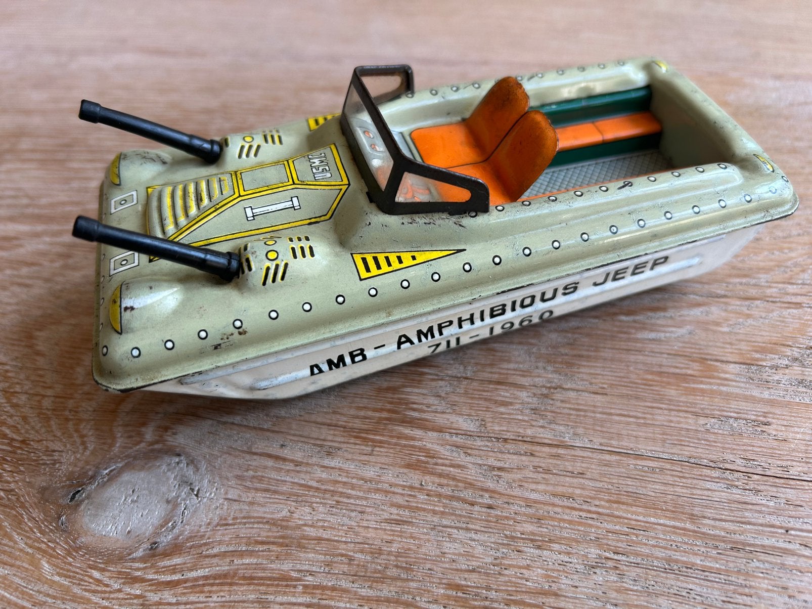 Amfibie jeep AMB Italië blikken tank met motor en 2 kanonnen, Ophalen of Verzenden