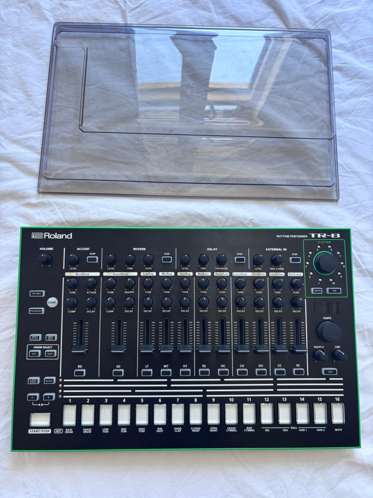 Roland TR-8 incl. Decksaver, Muziek en Instrumenten, Drumcomputers, Zo goed als nieuw, Roland, Ophalen of Verzenden