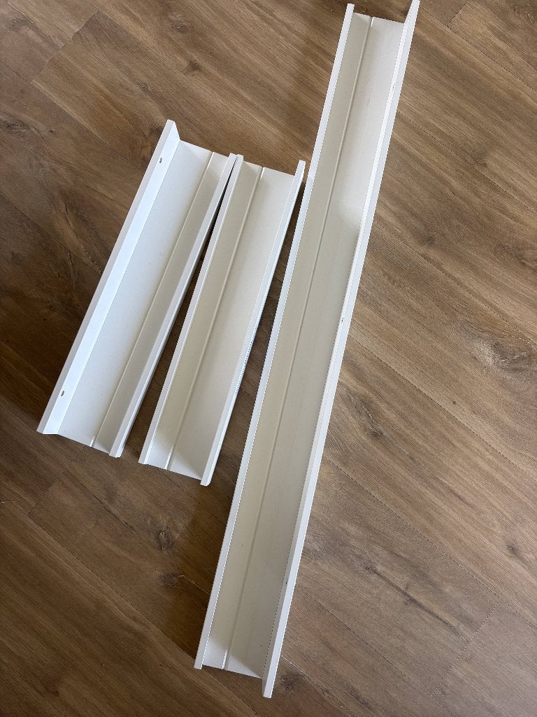 3 shelves for €10, Ophalen, Zo goed als nieuw
