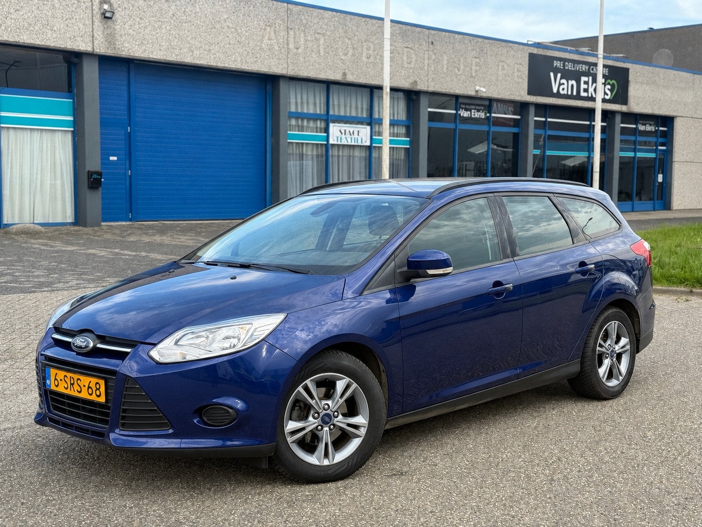 Ford Focus Wagon 1.0 EcoBoost 2013 Airco/Cruise/Nav Trekhaak, Euro 5, 101 pk, Gebruikt, Blauw