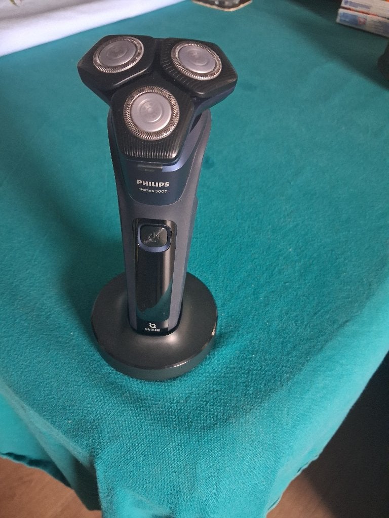 philips scheerapparaat, Ophalen, Zo goed als nieuw, Scheren en Epileren