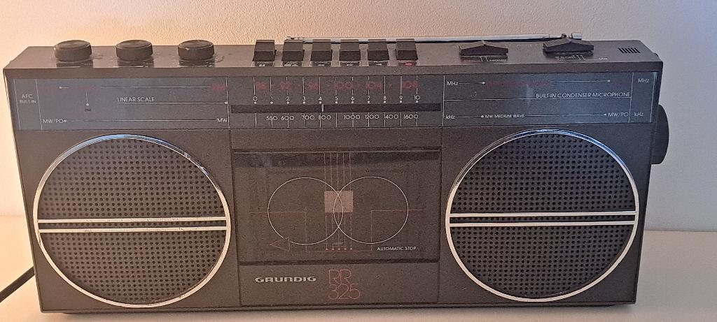 Radio cassetterecorder Grundig RR 325 vintage 80's boombox, Ophalen of Verzenden, Niet werkend