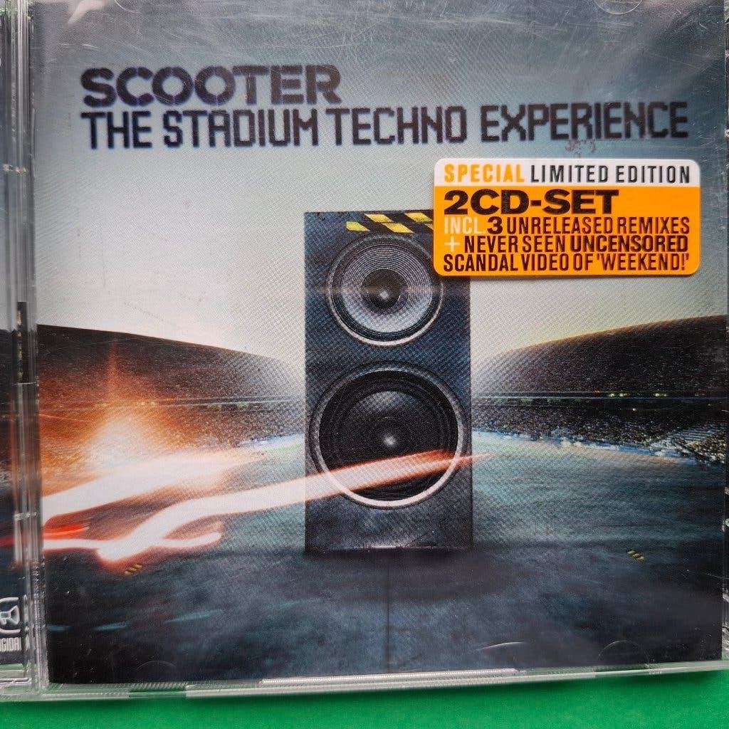 SCOOTER - THE STADIUM TECHNO EXPERIENCE (2 X CD), Cd's en Dvd's, Cd's | Dance en House, Ophalen of Verzenden, Zo goed als nieuw