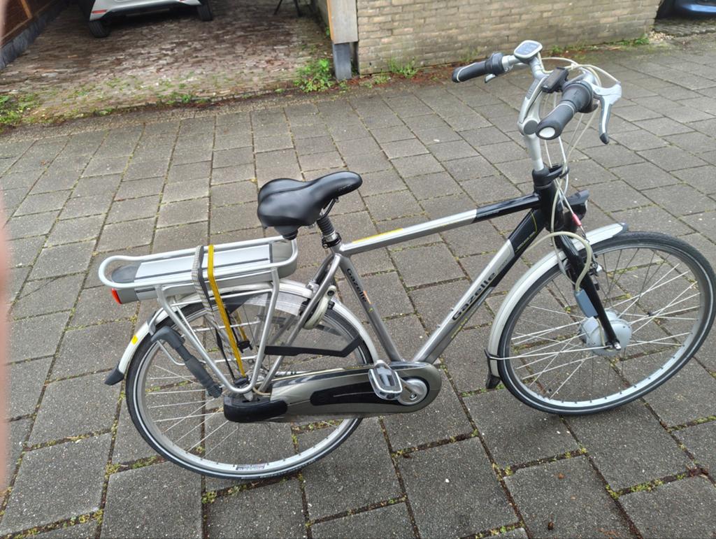 Nette gazelle pure innergy heren e-bike (53cm), Fietsen en Brommers, Fietsen | Jongens, Ophalen of Verzenden, Zo goed als nieuw