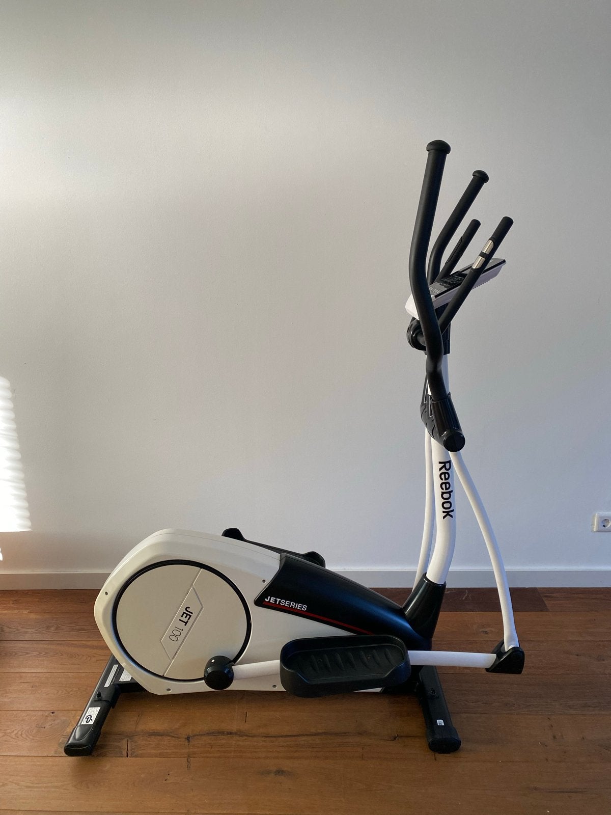 Reebok Jet 100 Crosstrainer, Ophalen, Armen, Zo goed als nieuw, Crosstrainer