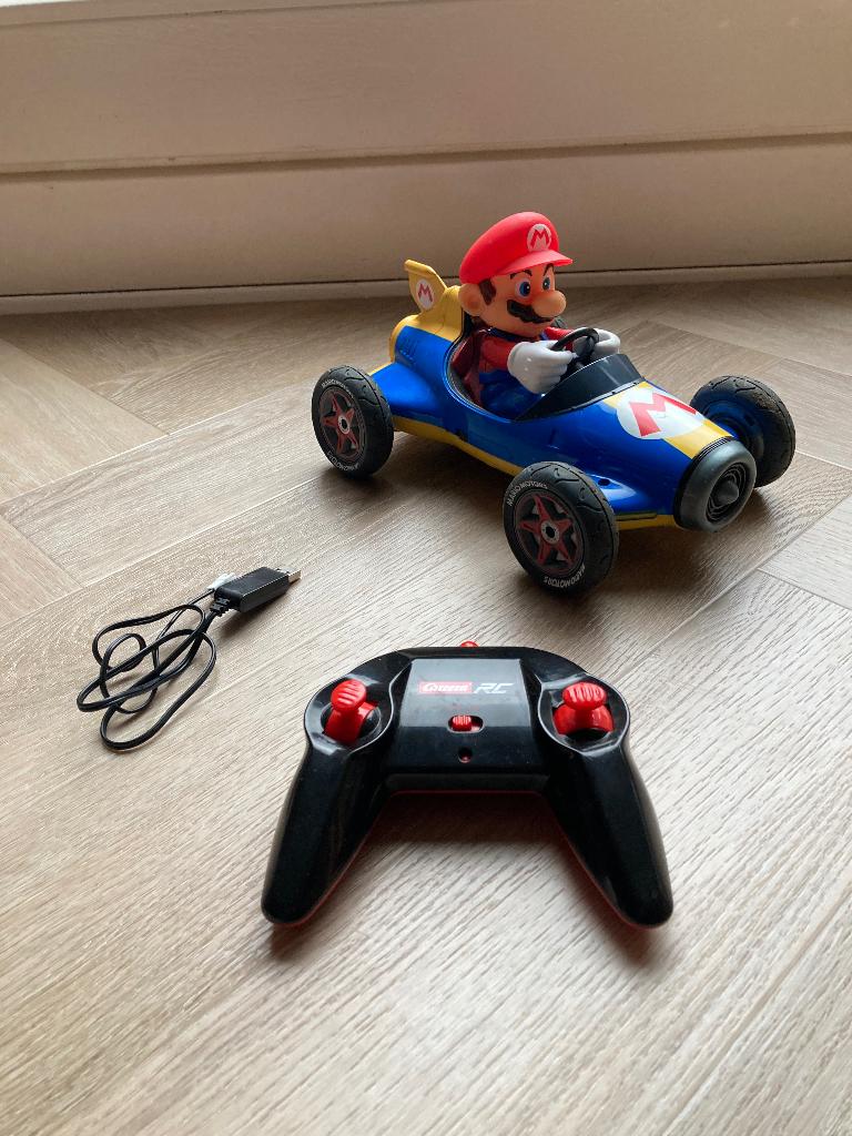 Bestuurbare auto super Mario kart, Ophalen of Verzenden, Gebruikt, Overige schalen, Auto onroad