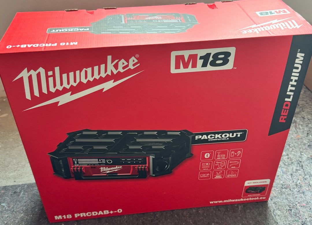 Nieuwe Milwaukee M18 PRCDAB+ Bouwradio Packout (garantie), Ophalen, Nieuw, Bouwradio
