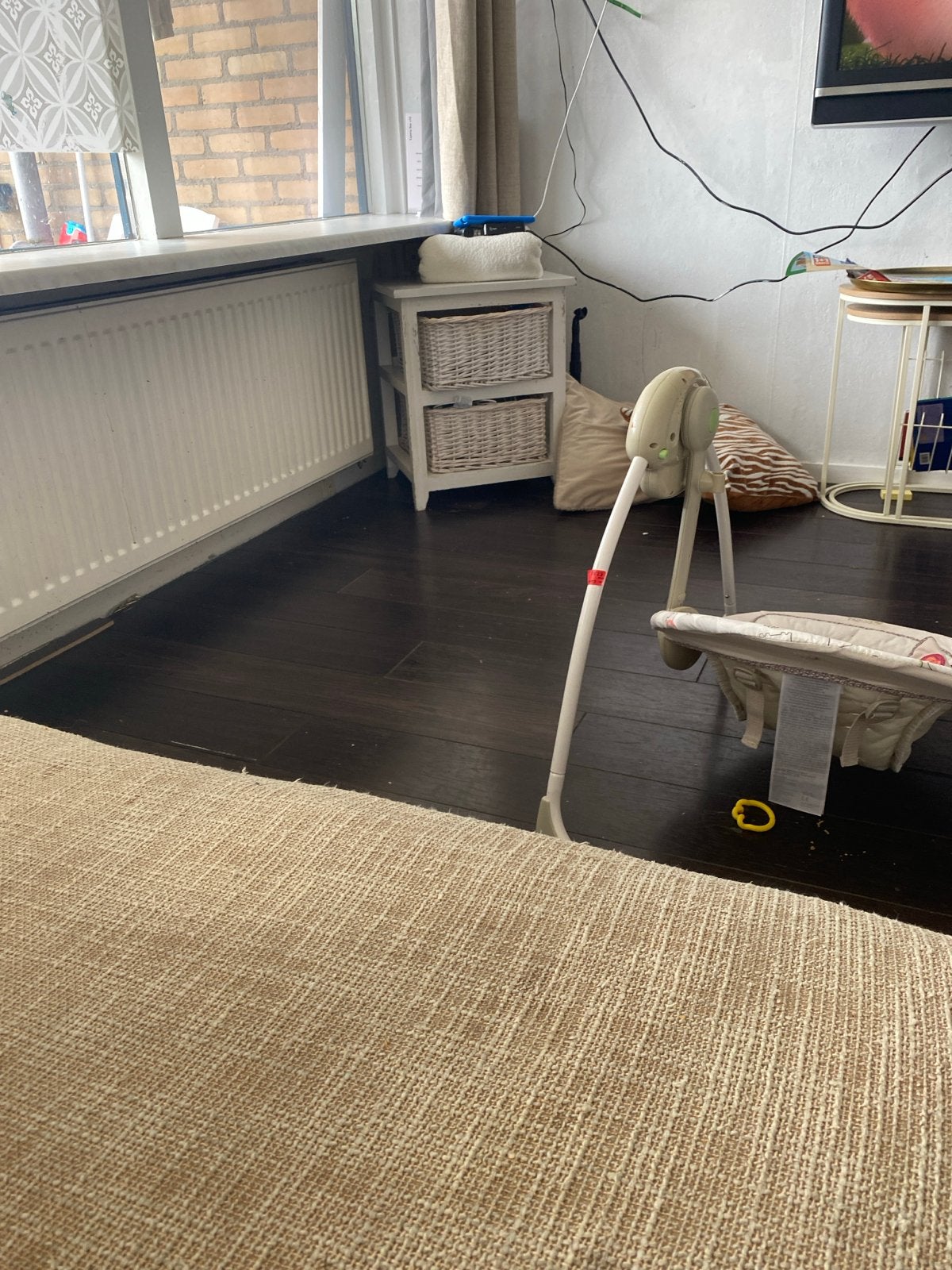 Zo goed als nieuw laminaat met wat verf vlekjes  - 25m2, Ophalen, 50 tot 150 cm, Zo goed als nieuw, 10 m² of meer