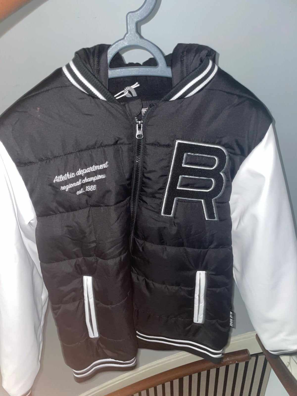 Blue Ridge Denim Bomberjack Zwart/Wit Maat 158/164, Ophalen, Nieuw, Jongen, Jas