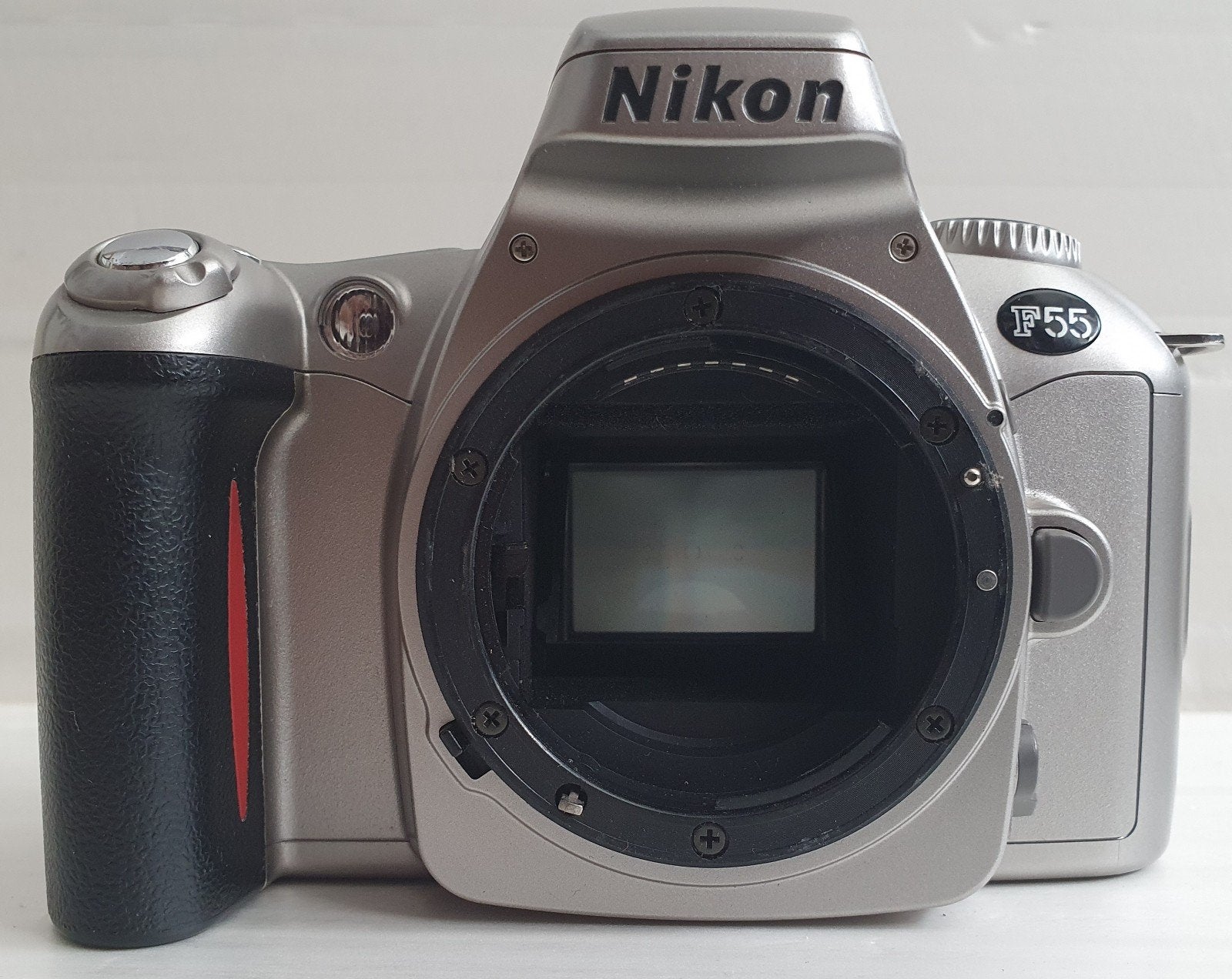 nikon f55 avec flash intégré état neuf et fonctionne parfait, Ophalen, Zo goed als nieuw, Spiegelreflex, Nikon