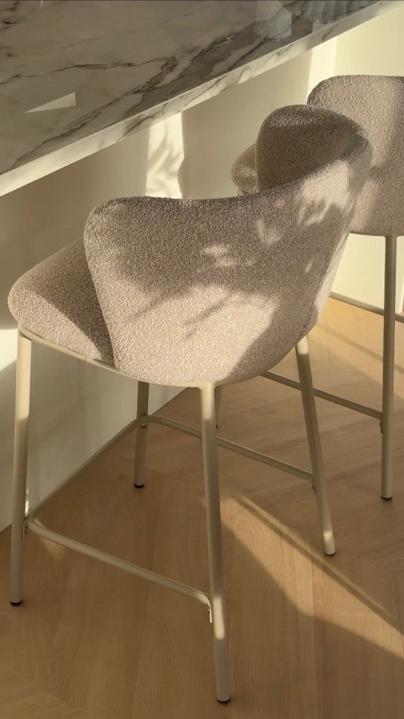 barkrukken set van 2 – bouclé beige – 65 cm – als nieuw, Ophalen, 60 tot 90 cm, Zo goed als nieuw, Metaal