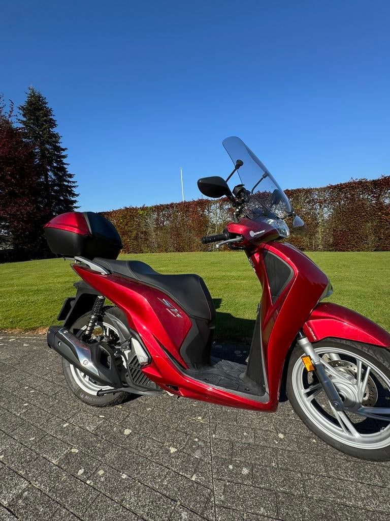 Honda SH150 - 2017 - 6.300km, Motoren, Motoren | Honda, Scooter, Particulier