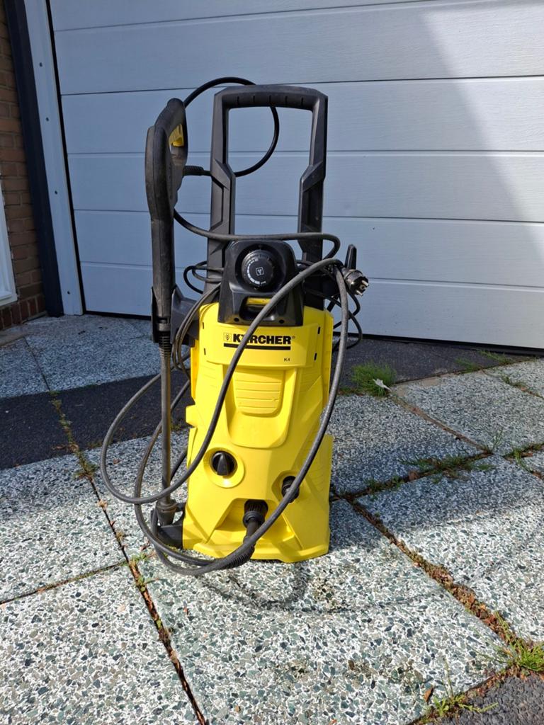 Kärcher K4 met klein defect., Tuin en Terras, Hogedrukreinigers, Ophalen, Gebruikt, Elektrisch
