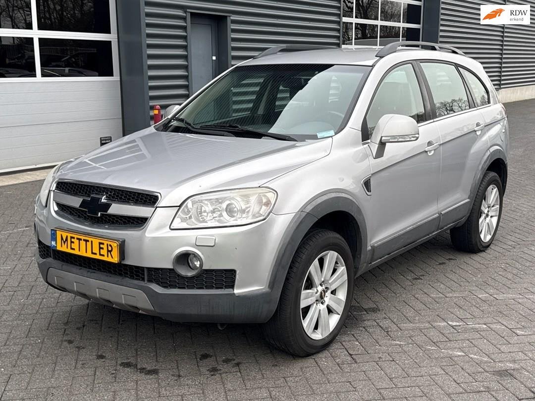 Chevrolet Captiva 3.2i Executive, 7 persoons, 4x4, Auto's, Chevrolet, 1780 kg, 3195 cc, Gebruikt, Zwart