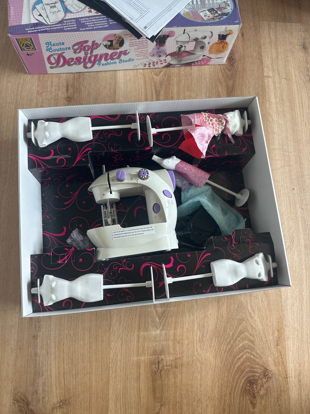 Haute Couture Top Designer Fashion Studio Naaimachine, Ophalen of Verzenden, Gebruikt, Overige typen