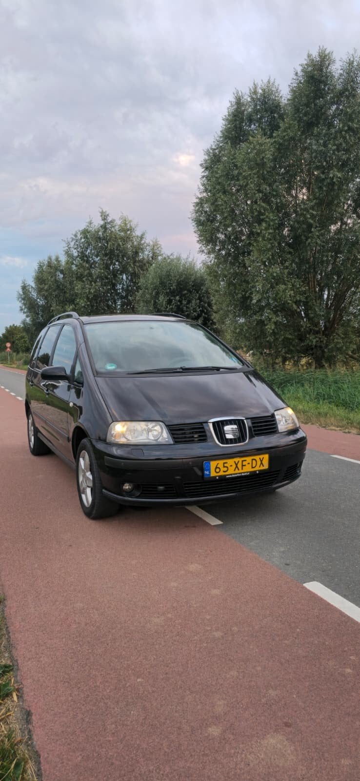 Seat Alhambra 2.0 85KW 2007 Zwart, Auto's, Seat, Voorwielaandrijving, 1800 kg, 4 cilinders, 1553 kg