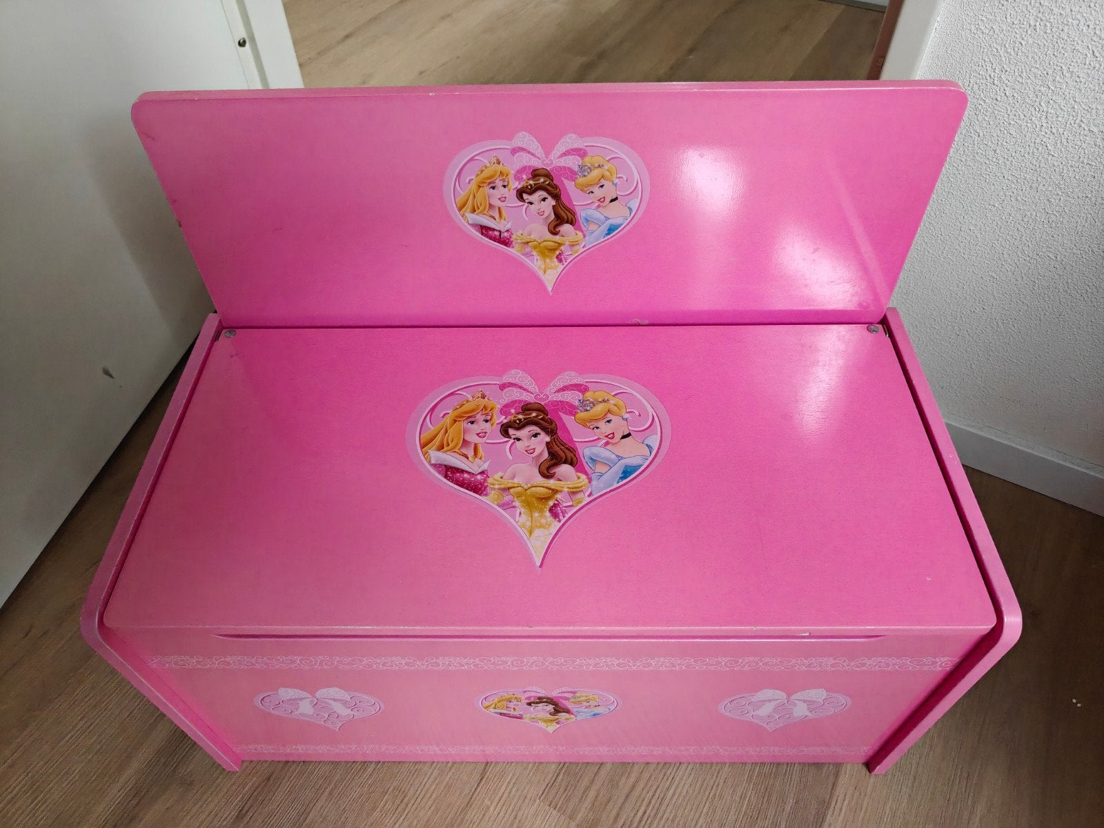 Roze speelgoedkist met Disney prinsessen opdruk, Ophalen, 50 – 75, Gebruikt, 50 tot 100 cm