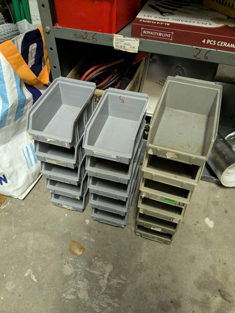 Magazijnbakjes Opbergbakken Schuurbakjes Schroefbakjes Op, Doe-het-zelf en Verbouw, Kratten en Dozen, Gebruikt, Minder dan 50 cm