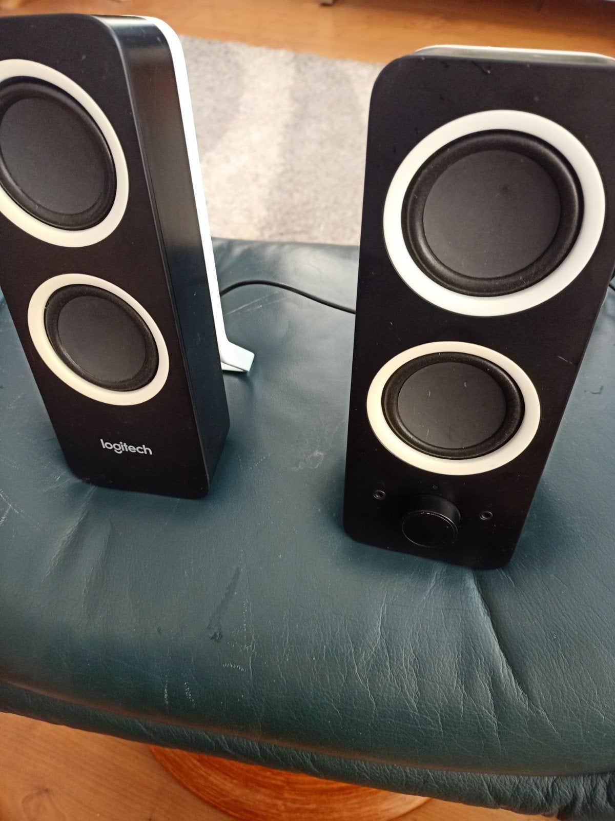 Logitech speakerset met versterker, Stereo speakers, Gebruikt, Logitech, Ophalen of Verzenden