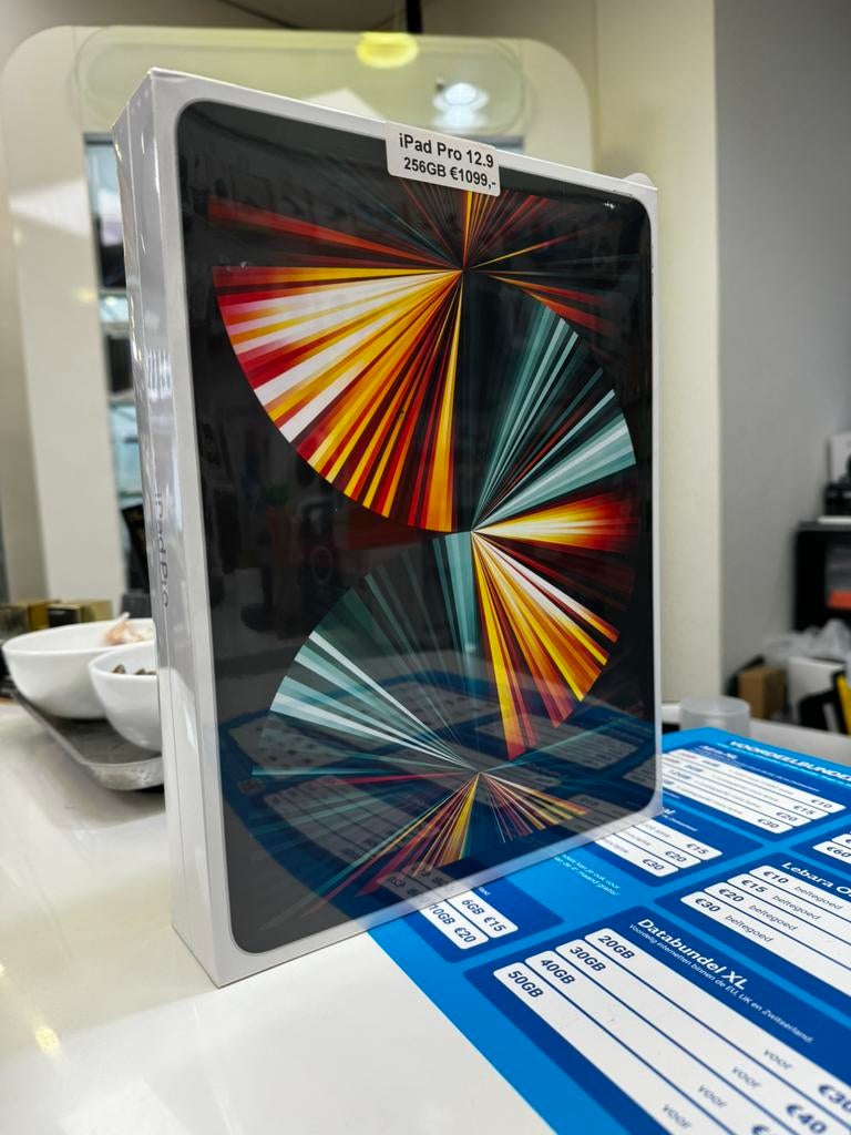 iPad pro 12.9 5e Gen. 256GB NIEUW!, Computers en Software, Apple iPads, Nieuw, Apple iPad Pro, Wi-Fi, 12 inch, 256 GB, Grijs, Ophalen of Verzenden
