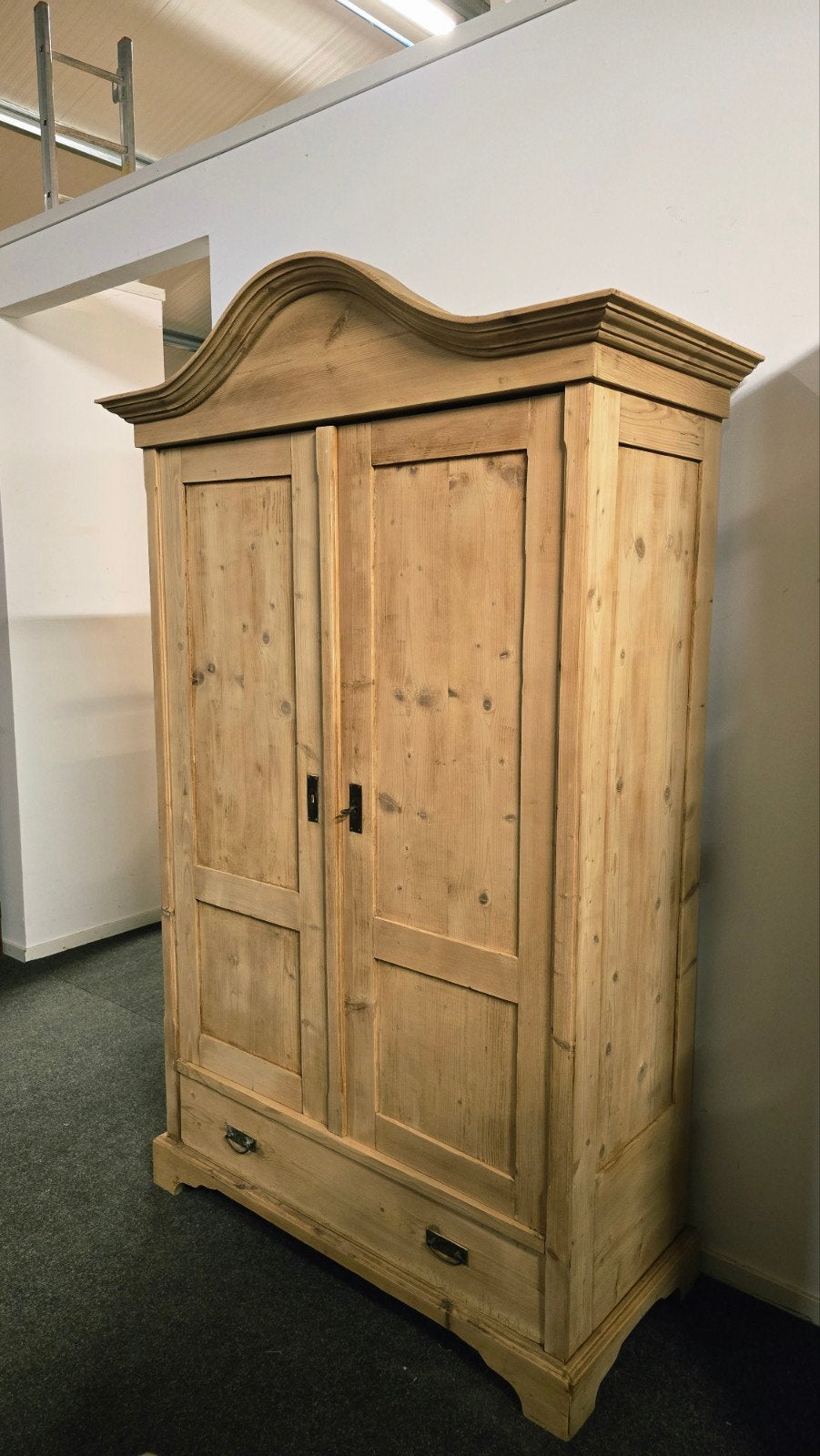 Antieke Grenen Houten Kledingkast uit voorraad leverbaar, 100 tot 150 cm, Met lade(s), Ophalen of Verzenden, Zo goed als nieuw