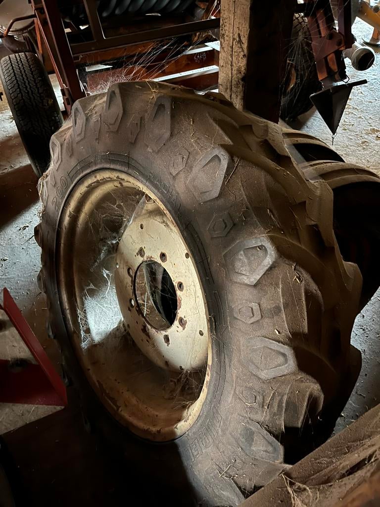 International velgen 28 inch 8 gaats zf steek, Gebruikt, Overige, Banden en Velgen, Overige maten