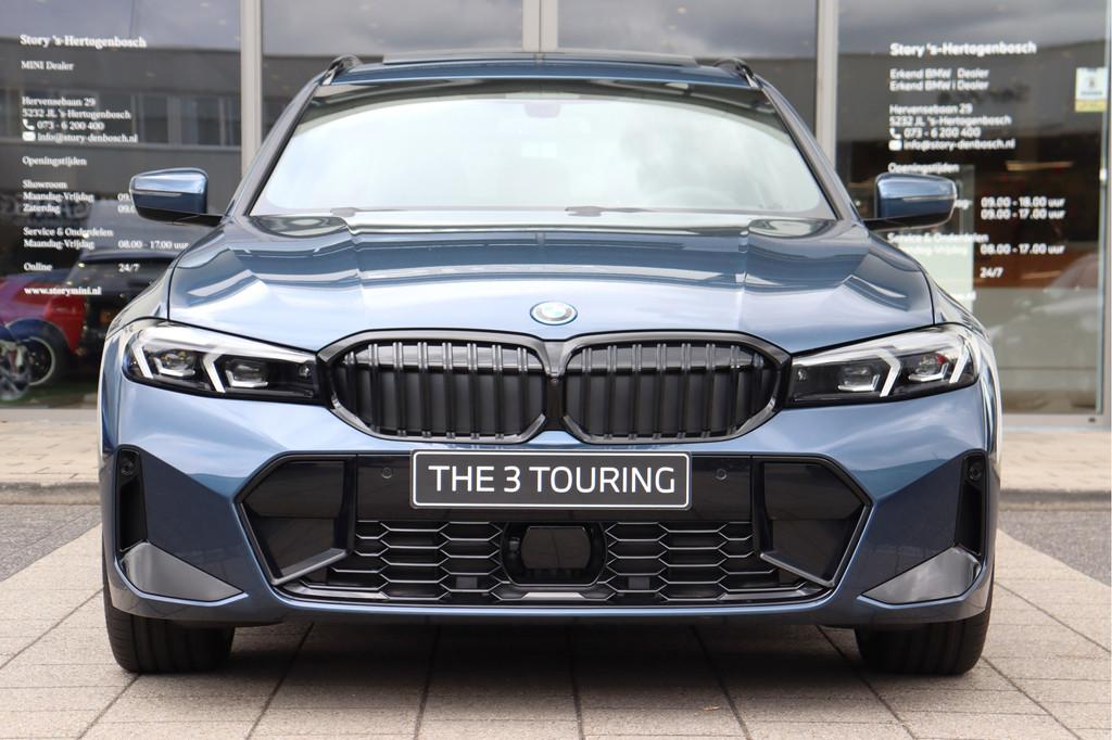 BMW 3 Serie Touring 330e M Sport Automaat / Panoramadak / Sp, Auto's, Automaat, 1998 cc, Achterwielaandrijving, Zwart