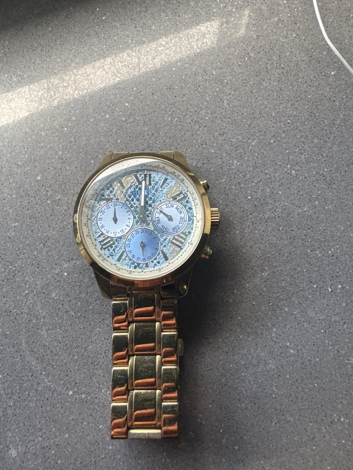 Gouden guess horloge met blauwe wijzerplaat, Overige merken, Gebruikt, Staal, Polshorloge