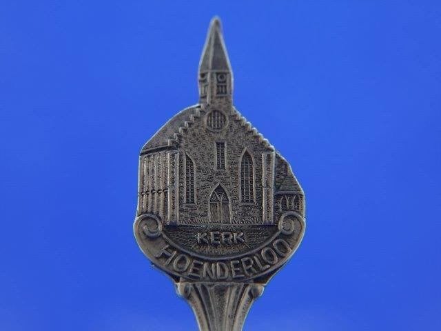 Lepeltje: Hoenderloo, Verzenden