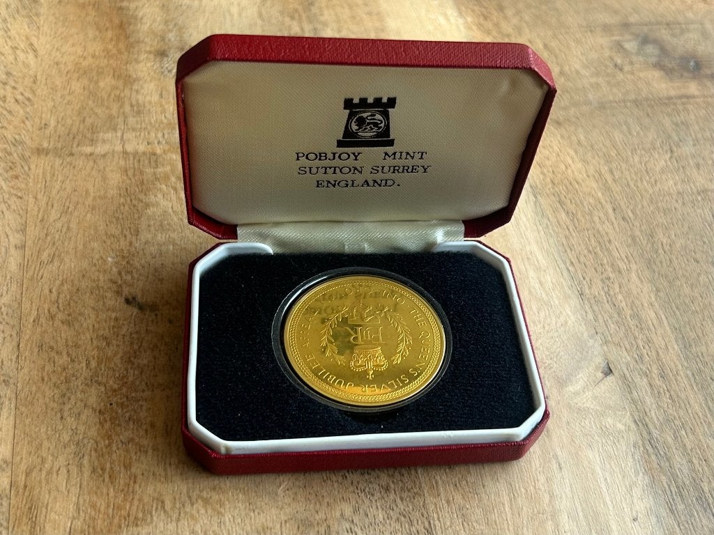 Zilveren Herdenkingsmunt Pobjoy Mint Engeland, Postzegels en Munten, Ophalen of Verzenden, Koningin Beatrix, Overige waardes
