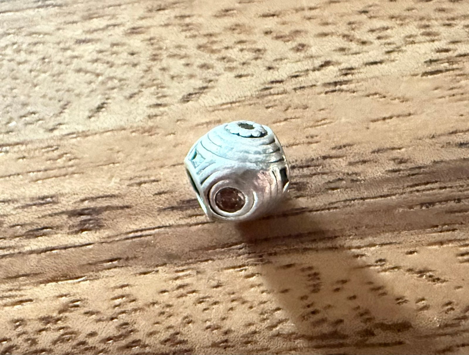 Pandora zilvere bedel / charm met strass steentje., Pandora, Ophalen of Verzenden, Zo goed als nieuw, 1 bedel