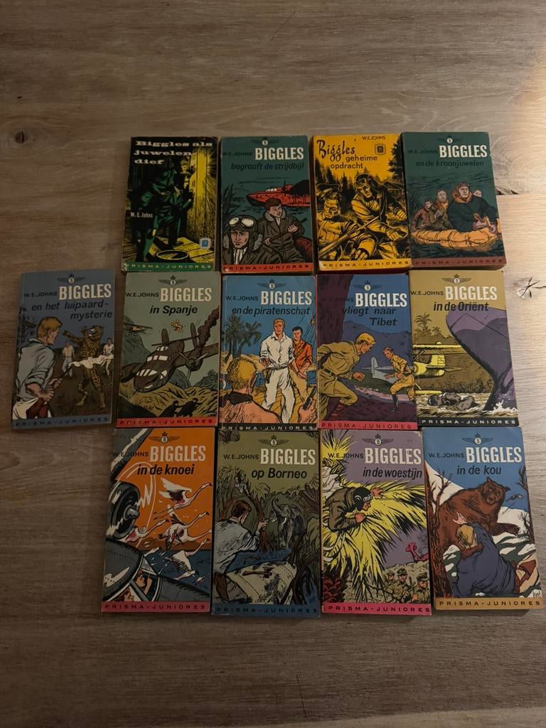 Te koop 13 delen van de serie van Biggles Prisma Juniores, Boeken, Ophalen of Verzenden, Zo goed als nieuw
